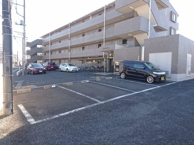 ホーフパラシオン川越の駐車場