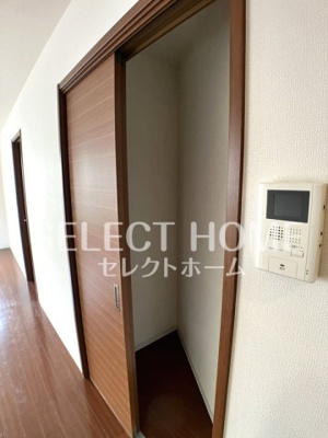  | ピネータ