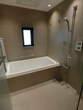 千代田区一番町の賃貸マンションの浴室