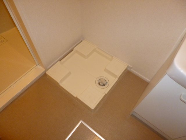 スカイガーデンのその他|洗濯機置き場