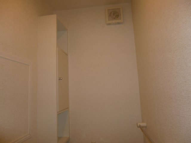 スカイガーデンのトイレ|棚