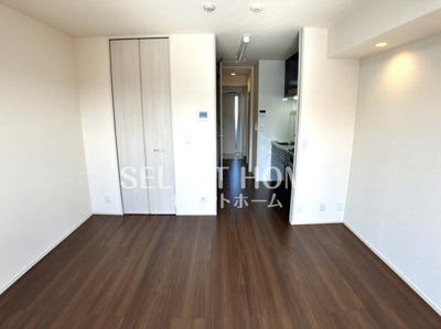 【寝室】 | スカイハウス（竜美西） | 開放的な寝室です