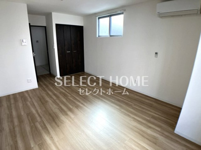 【寝室】 | 第4カネイ本町ビル | 落ち着いた色調の寝室です