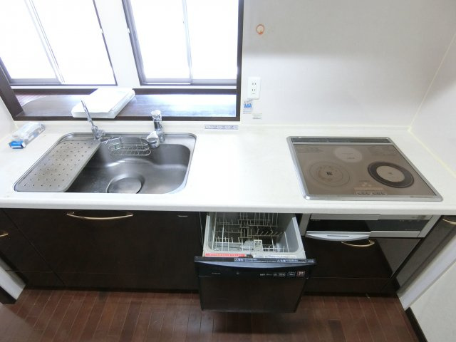 ルナコート富田林のキッチン