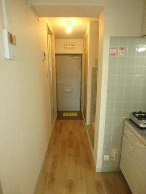 【玄関】 | コンフォール | 岡山市北区下中野　コンフォール　1K　玄関