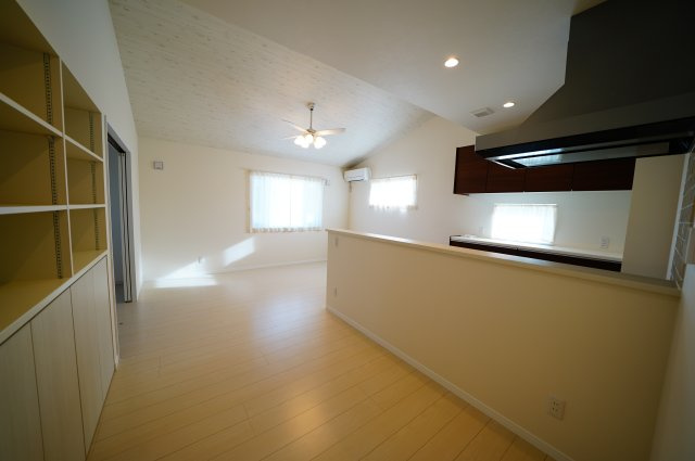 【居間・リビング】 | CASA片岡町