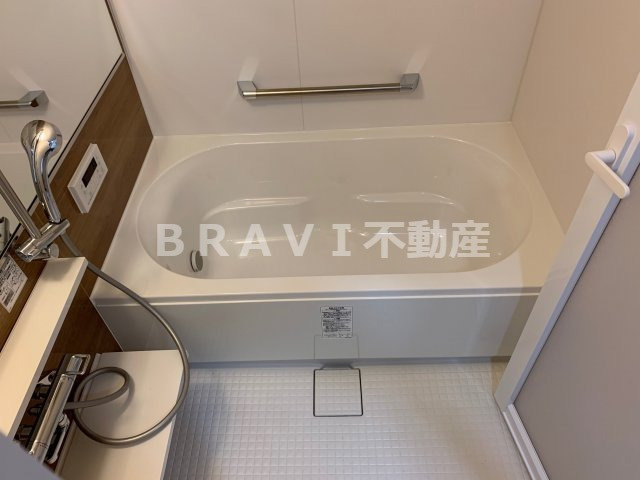 ＪＡＳＰＥＲ御堂筋本町　BRAVI不動産の浴室|【ジャスパ御堂筋本町】お風呂で日々の疲れを落としましょう