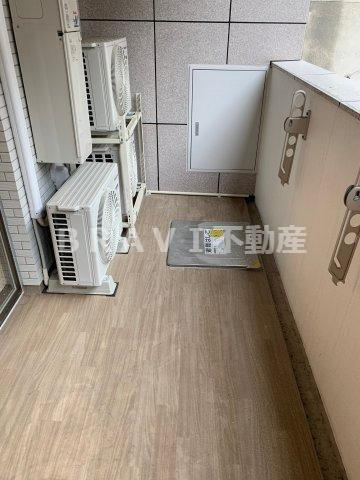 ＪＡＳＰＥＲ御堂筋本町　BRAVI不動産のバルコニー|【ジャスパ御堂筋本町】落ち着いた時間を過ごせるバルコニーです