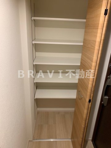 ＪＡＳＰＥＲ御堂筋本町　BRAVI不動産の収納|【ジャスパ御堂筋本町】収納スペース豊富です