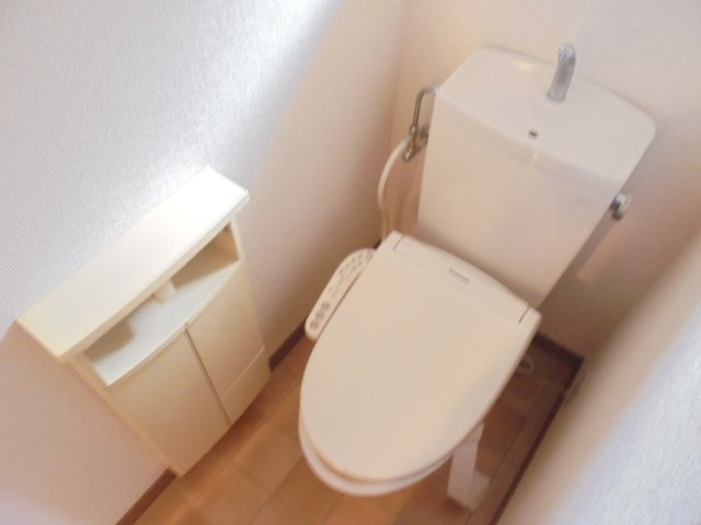 中国分戸建のトイレ