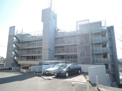 【駐車場】 | コスモ青葉台ウエストヒルズB棟 | 平置き駐車場