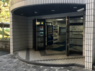 【エントランス】