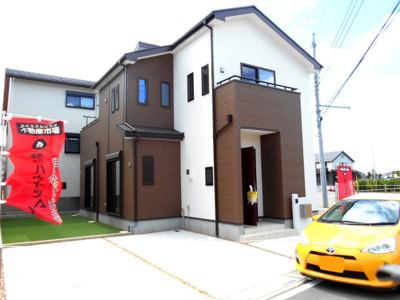 【外観】 | 新築さいたま市緑区美園 太陽光発電付 48坪 全4棟 2号棟 角地 | 落ち着いた雰囲気の外観です。角地ですっきり。年末年始対応します。さらに価格変更です。お電話下さい。