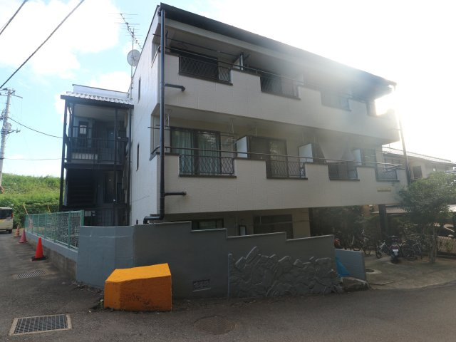 ラフォーレ白山の外観
