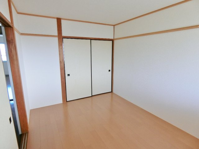 サクラハイツの洋室