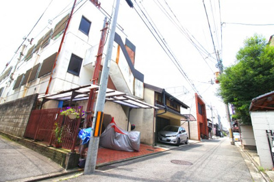 【前面道路含む現地写真】 | 上京区笹屋町通大宮西入桝屋町　注文建築　建築条件なし　土地 | 周辺には京町屋が点在する町並み。住宅用地や、店舗用地など様々な用途で利用できる売り土地です！