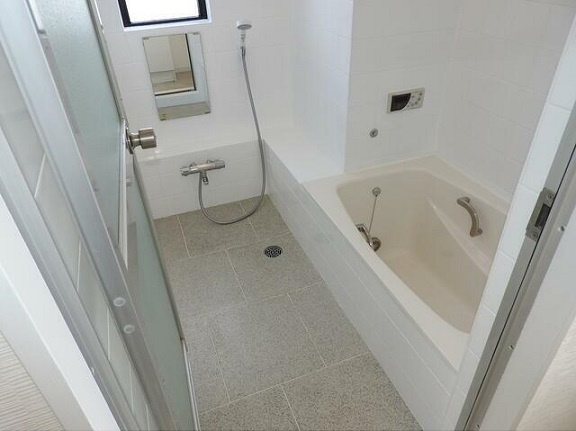 台東区千束３丁目の賃貸マンションの浴室