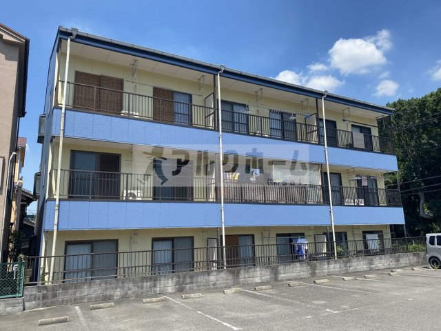 カスガハイツの外観