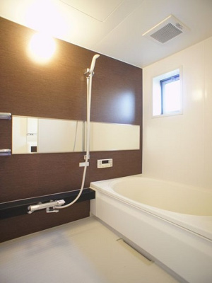 【浴室】 | ヴィラーチェP | 追い焚き機能付きのオシャレなバスルームです♪