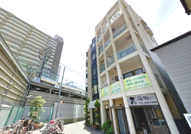 宮脇ビルの外観