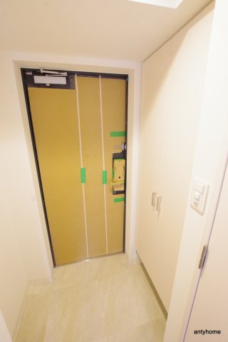エスリード大阪城アクシス　仲介手数料無料の玄関