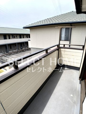 【バルコニー】 | メゾネット武田 | 暖かな日差しのふりそそぐバルコニー