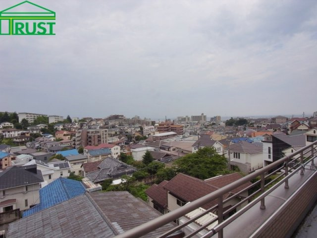 霞ヶ丘3丁目中古戸建の展望|垂水の街を一望できますよ。