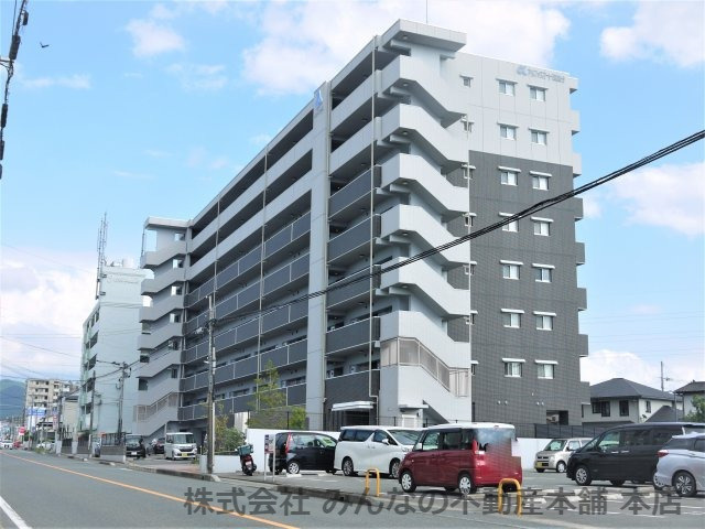 久留米市国分町の中古マンションの外観