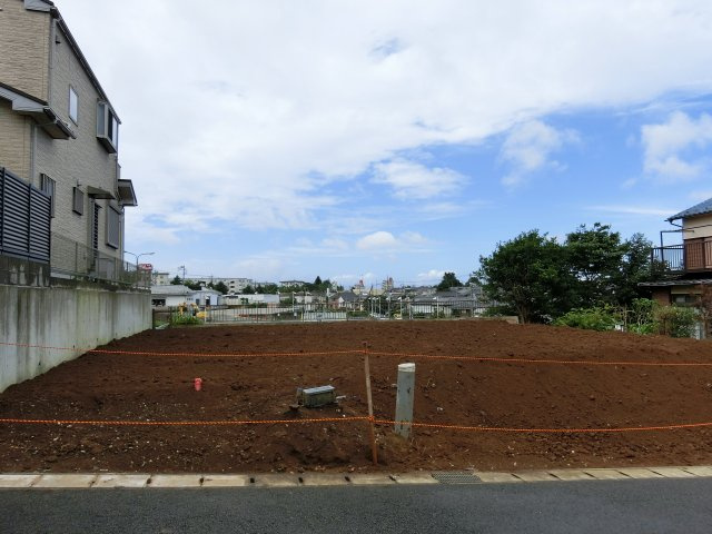 花見川区柏井１丁目　売地　全２区画　建築条件なし　約４２．８９坪の外観