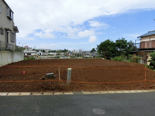 花見川区柏井１丁目　売地　全２区画　建築条件なし　約４２．８９坪の外観