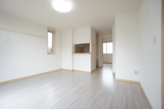 【居間・リビング】 | コンフォール７７