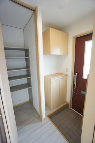 【玄関】 | コンフォール７７