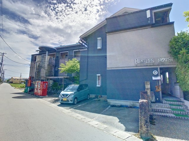 ビートルズハウス
