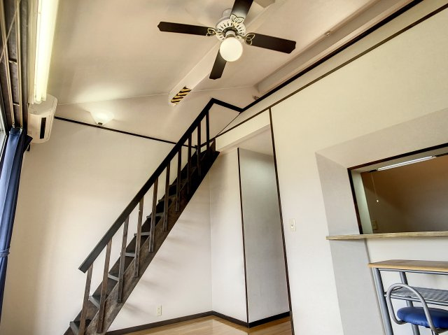 ビートルズハウスの居間・リビング