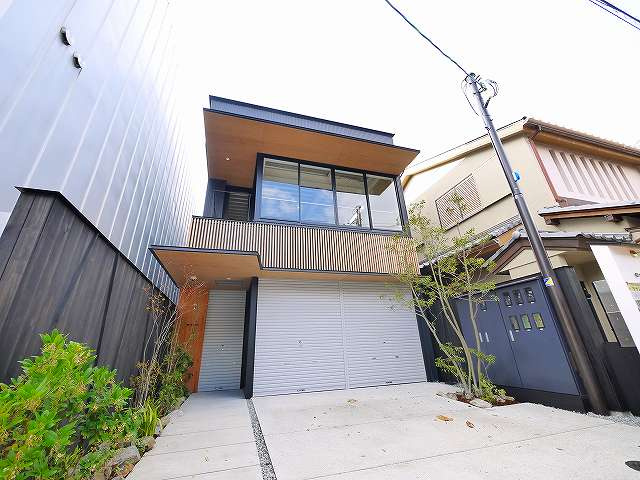 下御門町飲食店テナントの外観