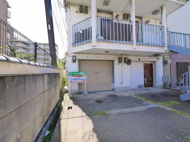 大安寺店舗