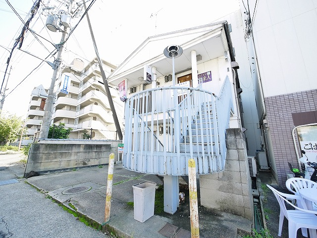 大安寺店舗