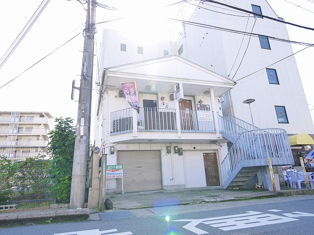 大安寺店舗