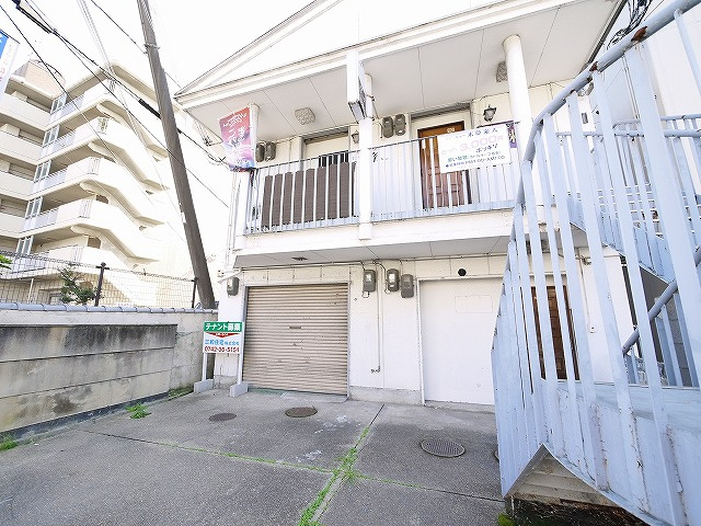 大安寺店舗