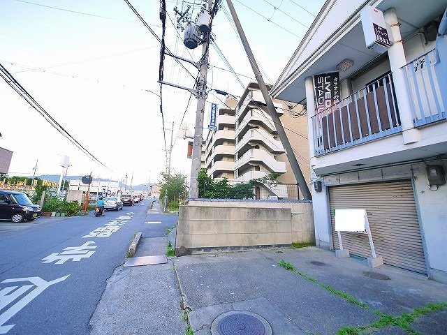 大安寺店舗の周辺