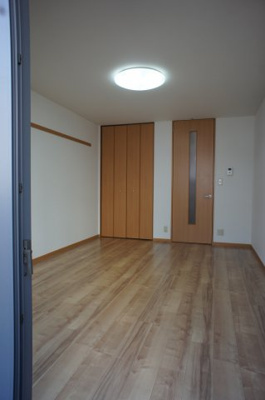 【洋室】 | ファミールシャトル