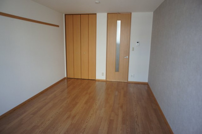 【洋室】 | ファミールシャトル