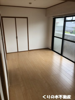 【洋室】 | ヴィラクラマス | 同タイプのお部屋です（現況を優先します）