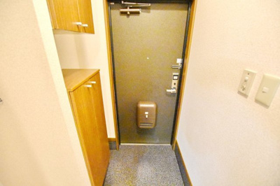 【玄関】 | ロズウェルシブヤ