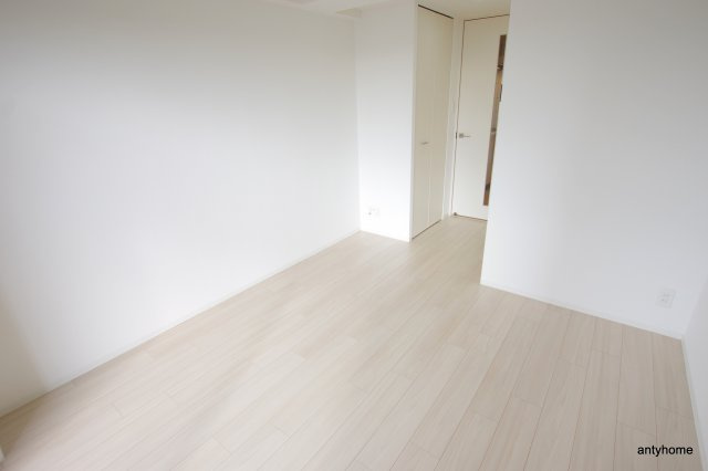 エスリード新福島　仲介手数料無料の洋室