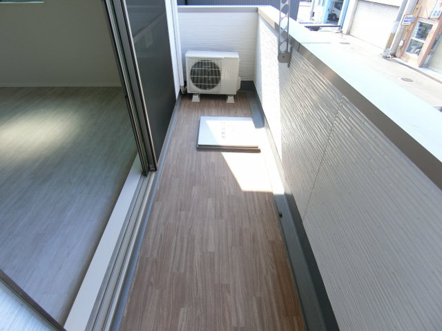 シャイロ205北野田のバルコニー