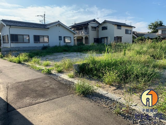 八女市室岡5区画分譲地の前面道路含む現地写真