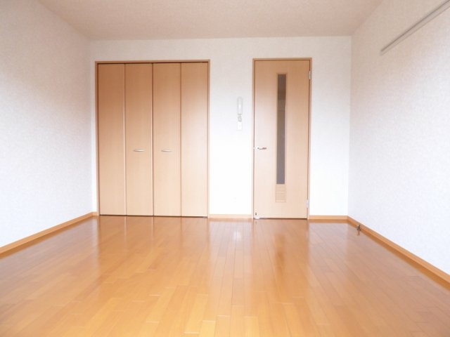 プランドールネストの居間・リビング