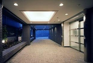 【エントランス】 | アパートメンツ松濤 | アプローチ