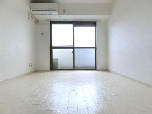 スカイ南花台の居間・リビング